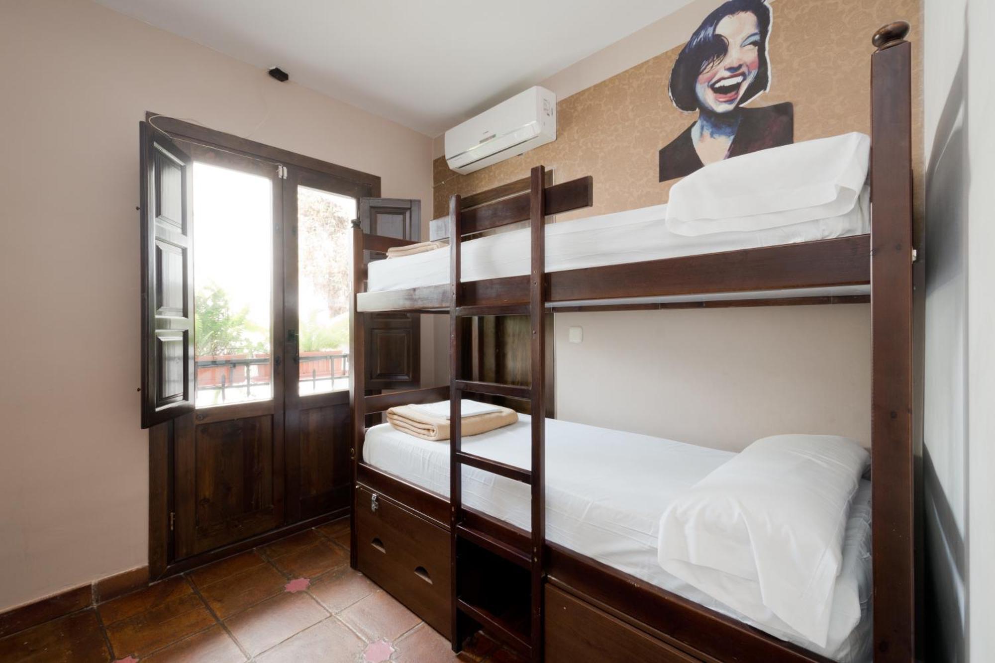 Bett im gemischten Schlafsaal mit 4 Betten